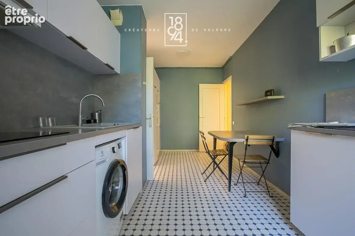 À Vendre I Marseille 8ème CARRE D'OR I Appartement I T4 I terrasse I cave I GARAGE - photo 8