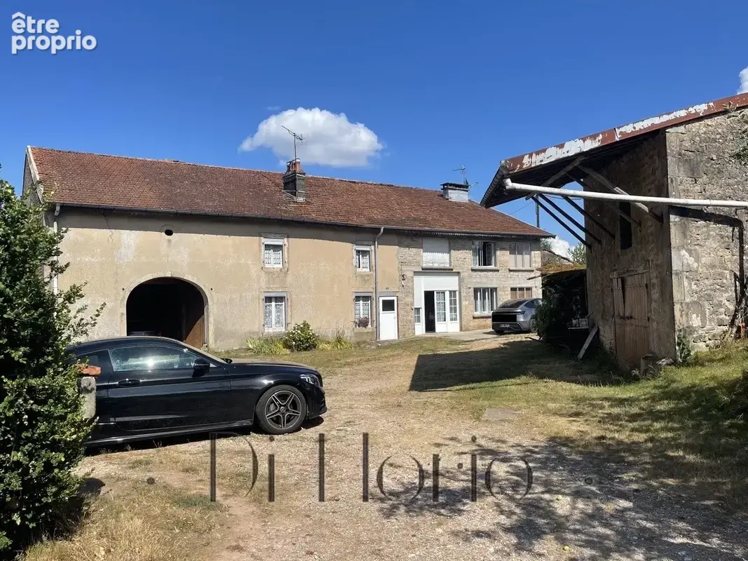 URIMÉNIL   RARE   Ferme authentique avec environ 3 hectares de terrain - photo 2