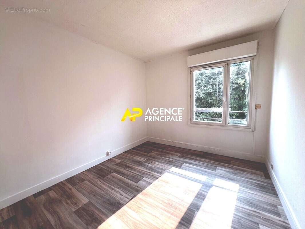 Argenteuil Appartement  3 pièce(s) 55 m2 12 min gare du Val - photo 4