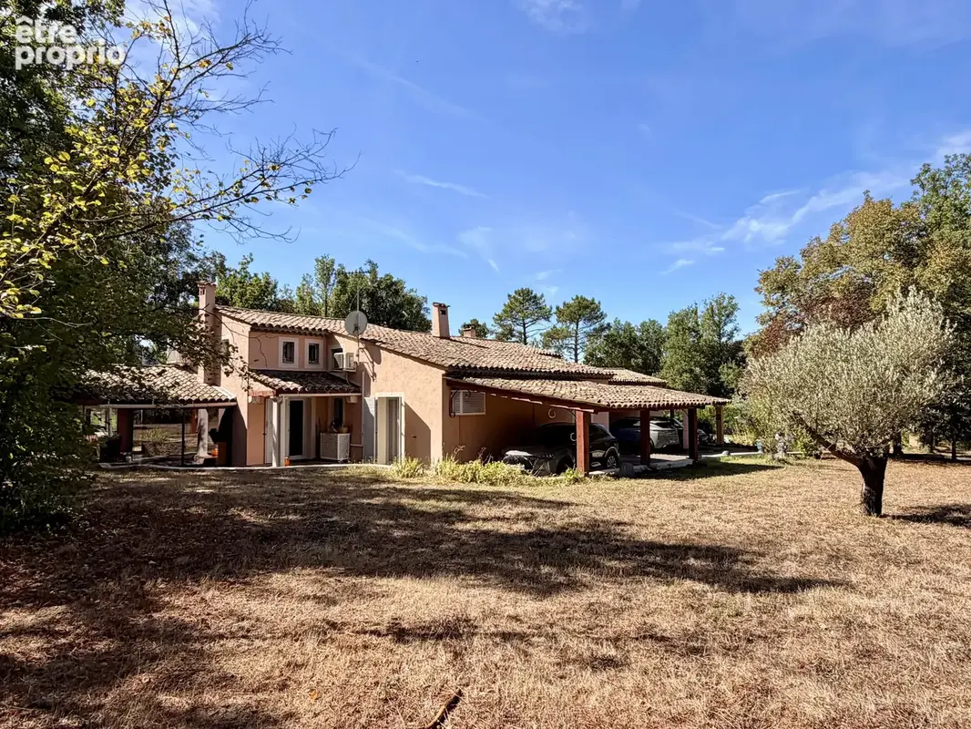 Élégante propriété avec villa principale, mazet en pierres et piscine - photo 19