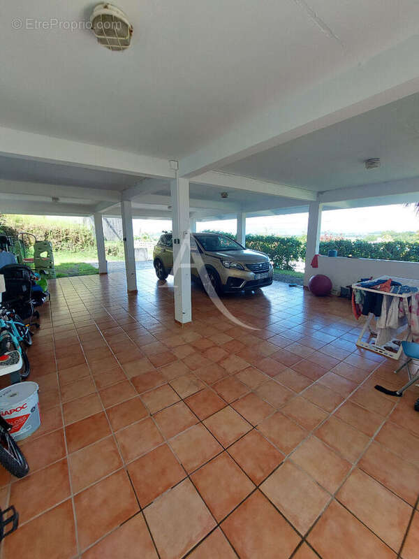 Maison à RIVIERE-SALEE