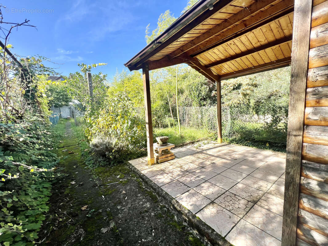 Maison à LA VILLE-DU-BOIS