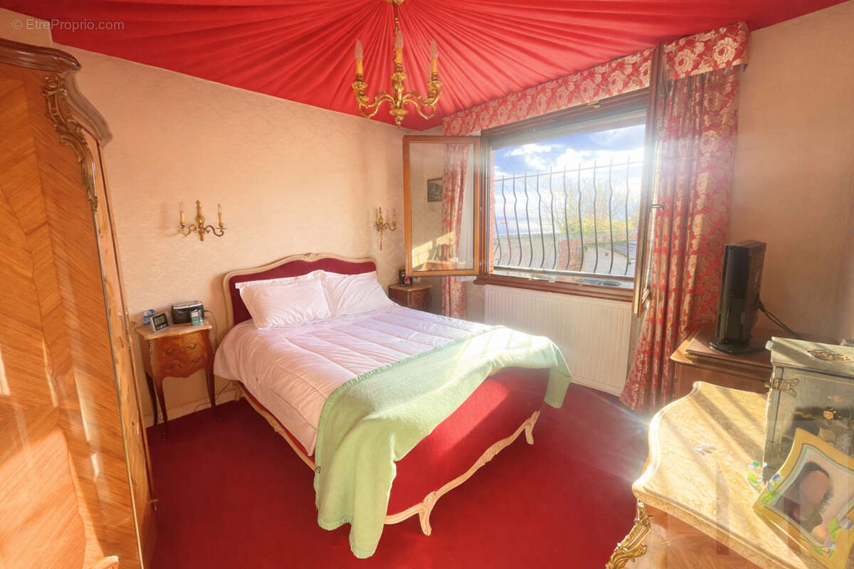 Maison à NEUILLY-PLAISANCE