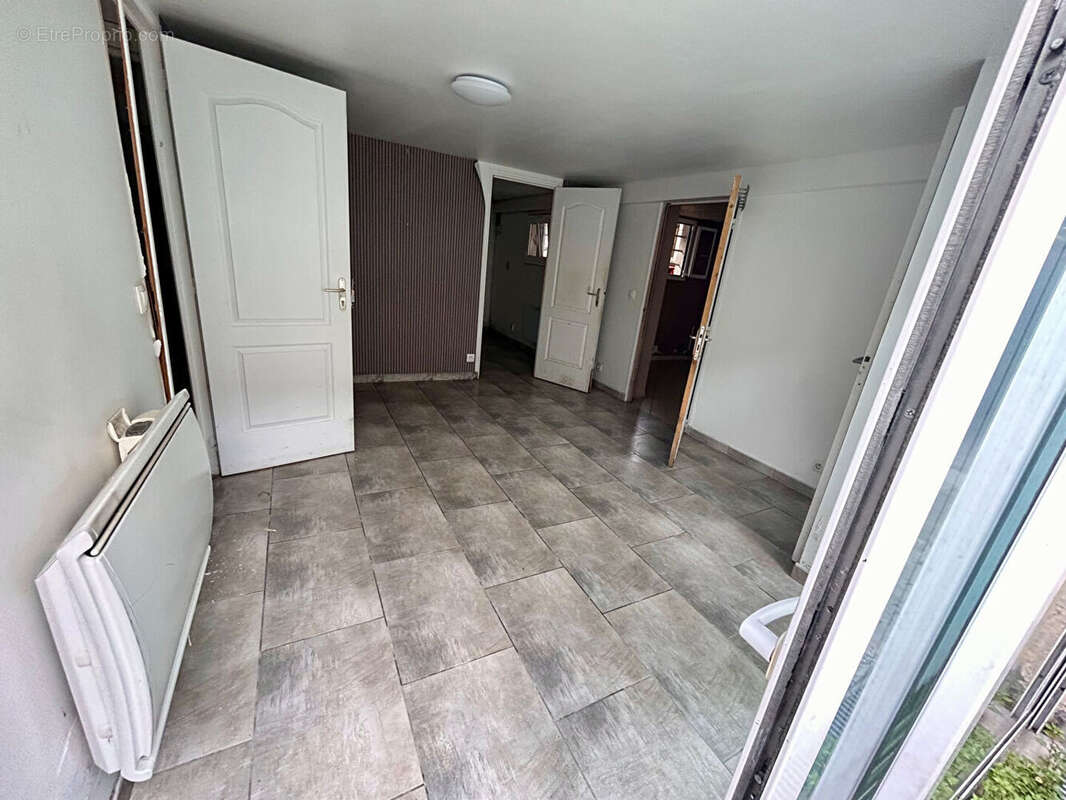 Ensemble immobilier trois logements argenteuil (95100) - photo 5