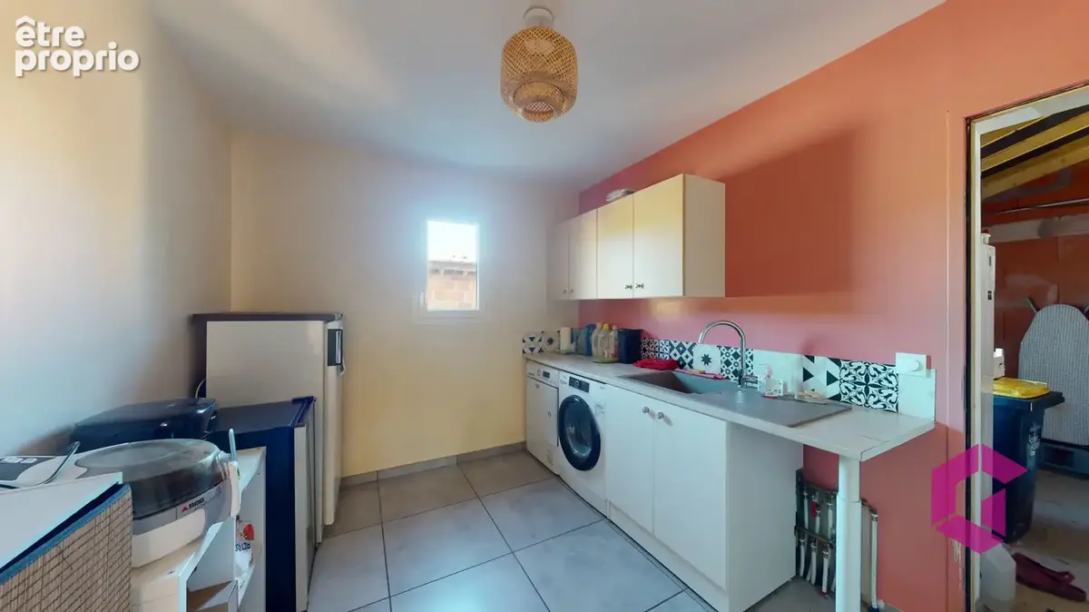 Maison récente, 4 chambres , avec garage sur 900 m2 de terrain - photo 11