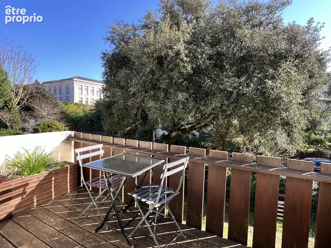 Royan - quartier du parc - appartement t1 avec balcon et parking - 150 m plage - photo 3