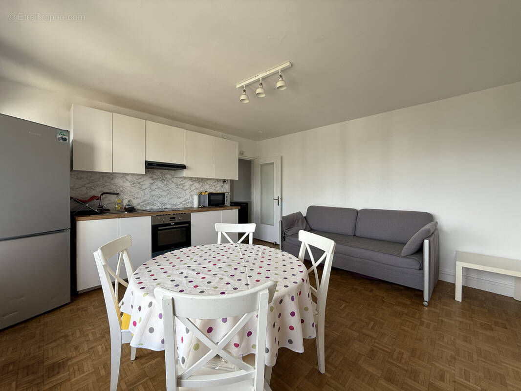 Appartement à FONTENAY-SOUS-BOIS