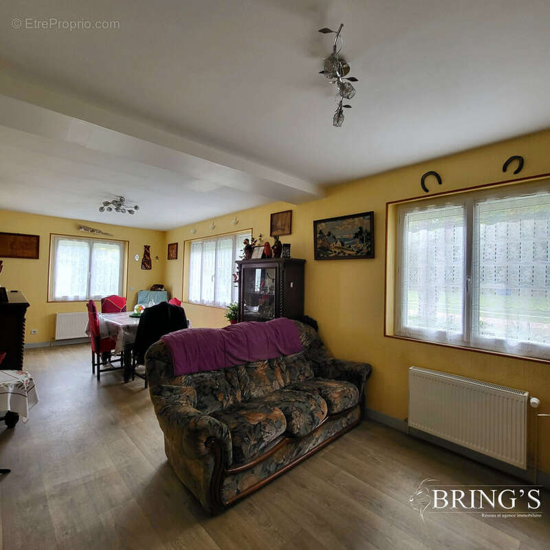 Maison à SAINT-LUBIN-DES-JONCHERETS