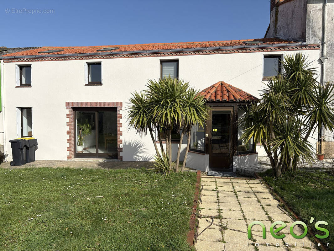 Maison à TILLIERES