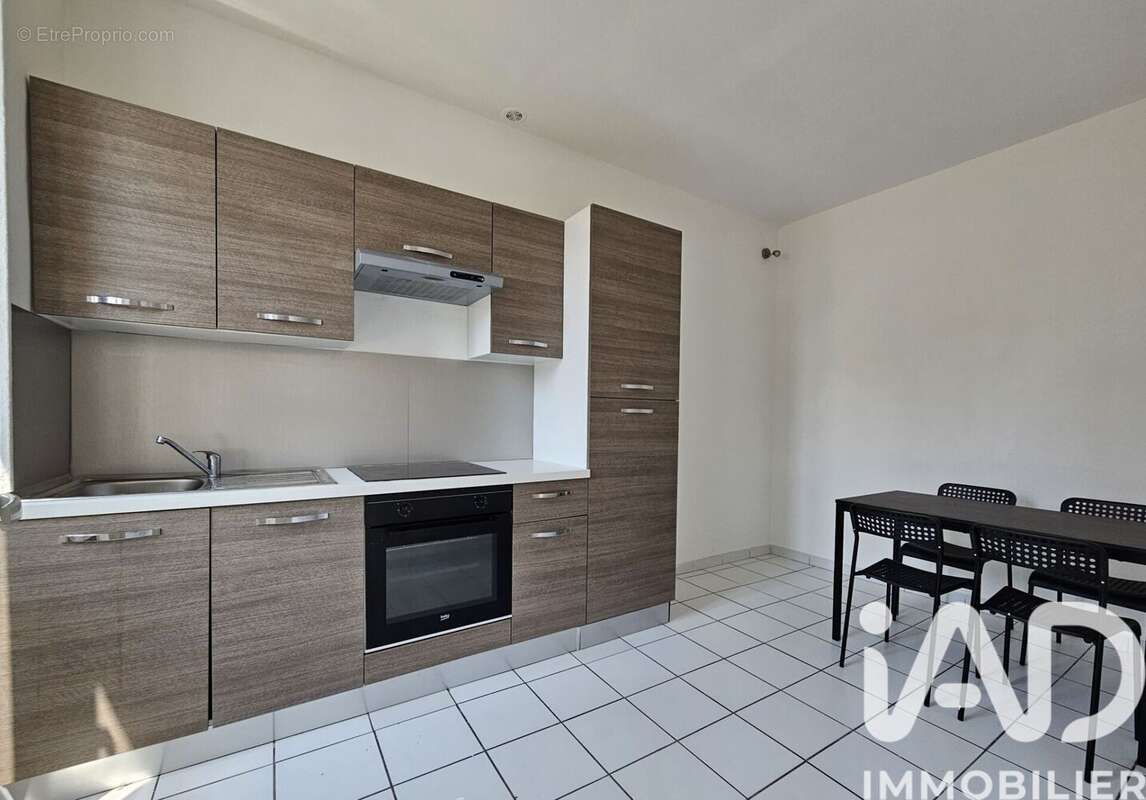 Photo 3 - Appartement à MARSEILLE-4E