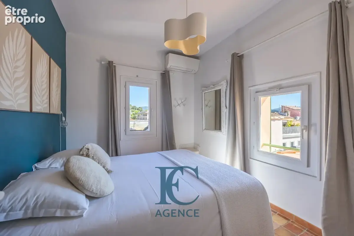 Appartement T3 au centre-ville avec terrasse et garage, aperçu mer - photo 5