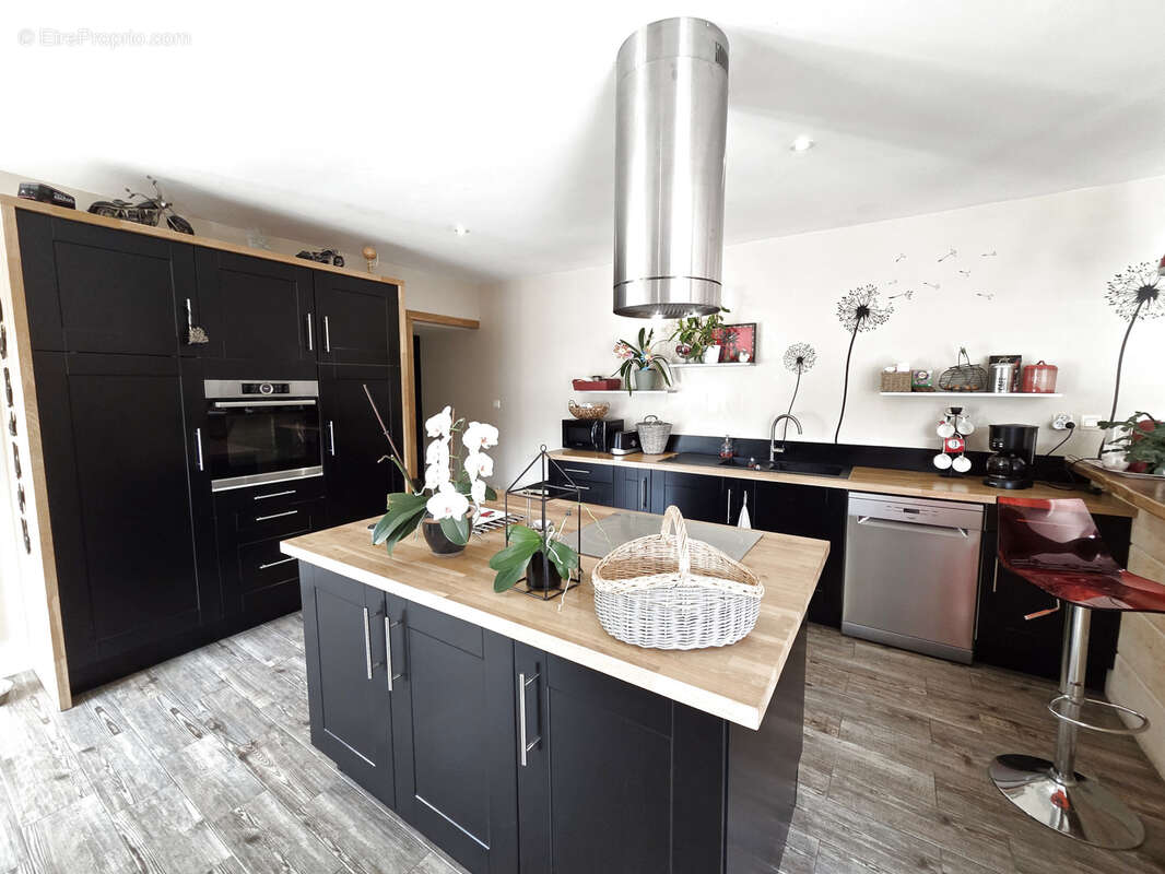 Maison à TRIAC-LAUTRAIT