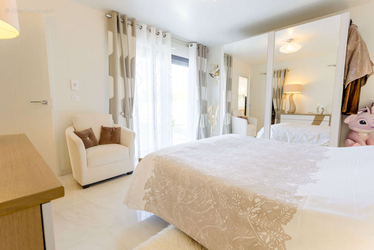 Maison à MESCHERS-SUR-GIRONDE