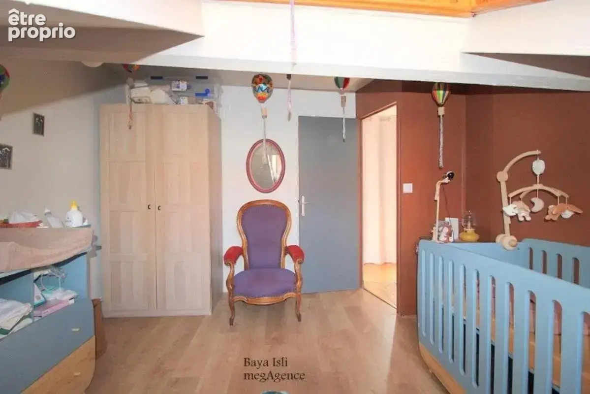 Appartement T5 110m², duplex atypique avec tropézienne - photo 8