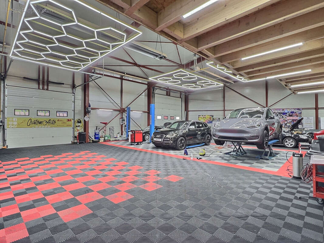 Commerce à LONGEVILLE-LES-SAINT-AVOLD