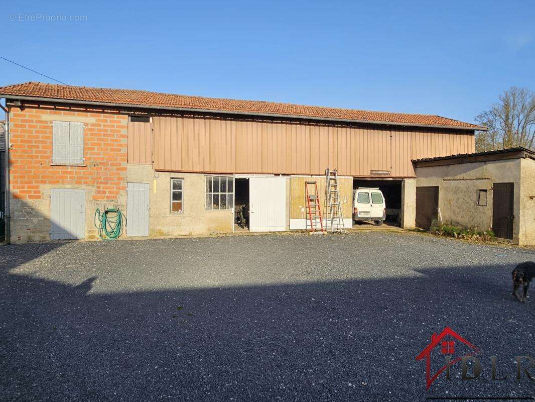 Maison à ECLARON-BRAUCOURT-SAINTE-LIVIERE