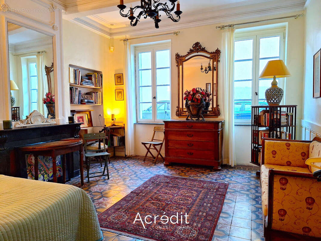 Maison à NISSAN-LEZ-ENSERUNE