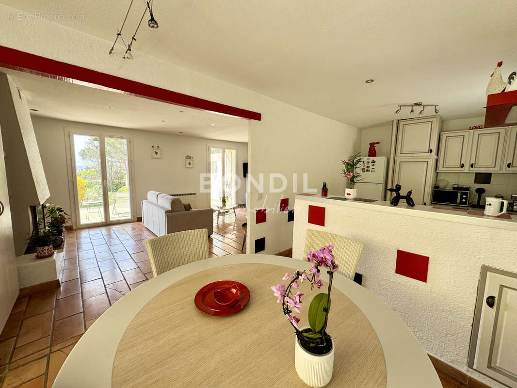 Maison à LA BASTIDONNE