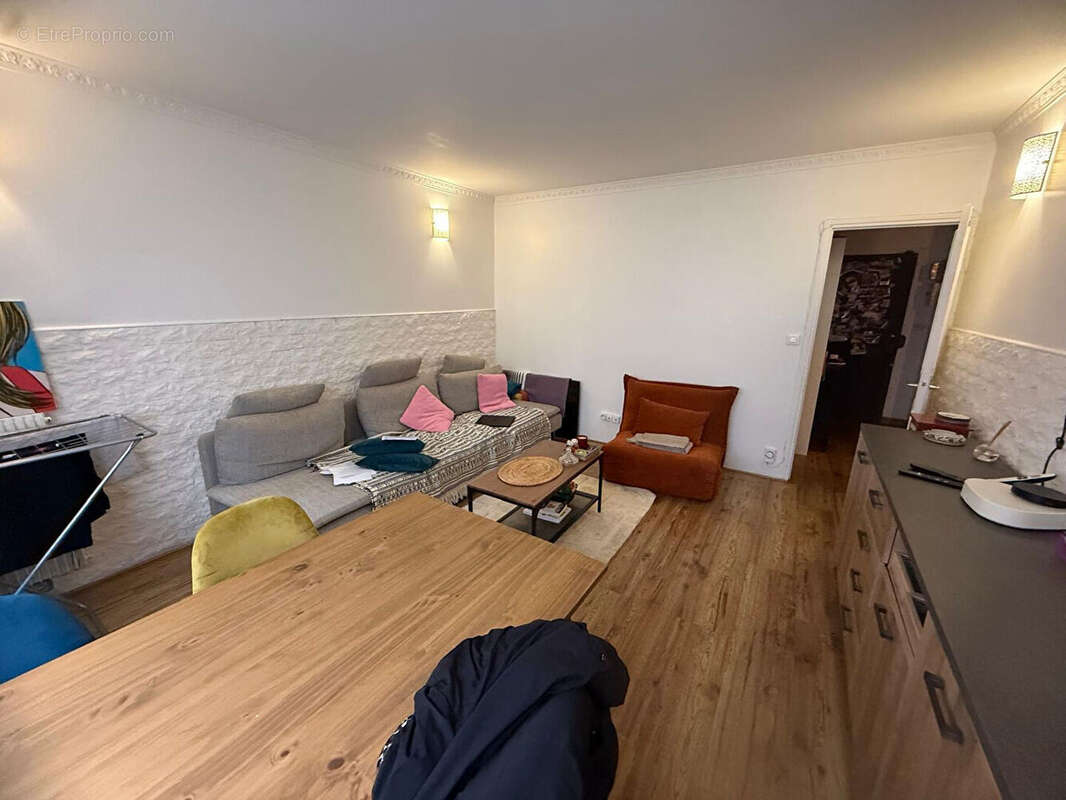 Appartement à LE BLANC-MESNIL