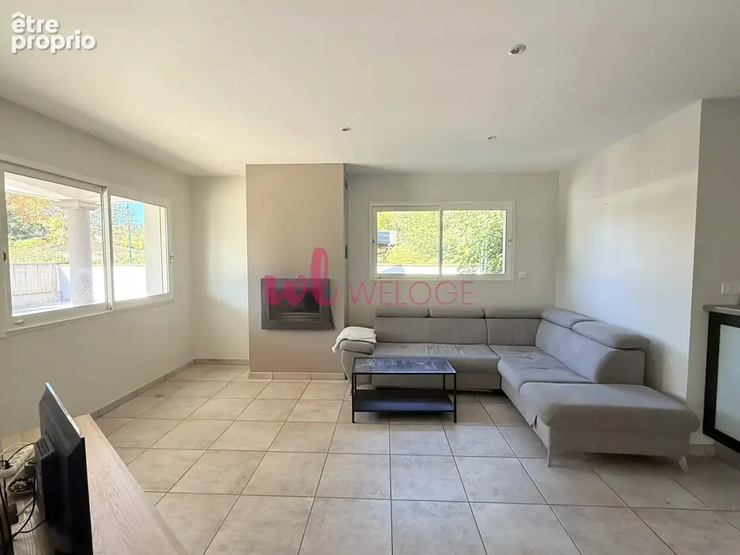 MAGESCQ — Maison contemporaine de plain-pied 125 m², piscine, pool house et double garage - photo 6