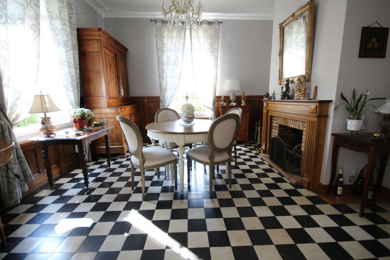 Maison à SACY-LE-GRAND