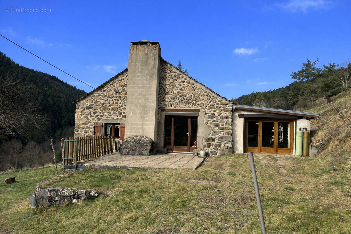 Maison à LAUSSONNE