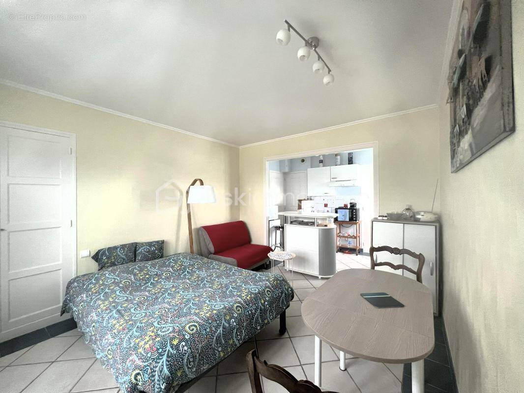 Appartement à HAUTEVILLE-SUR-MER