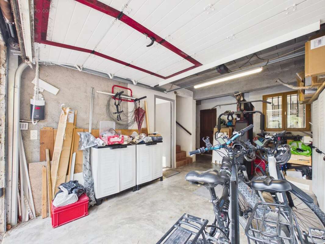 Propriété familiale composée de 2 logements – Terrain – Piscine – Tourrette-Levens - photo 36