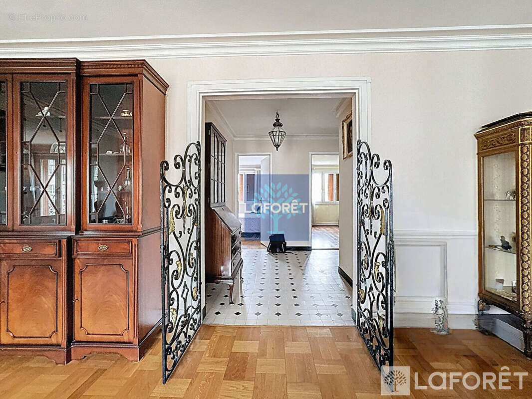 Appartement à FONTENAY-SOUS-BOIS