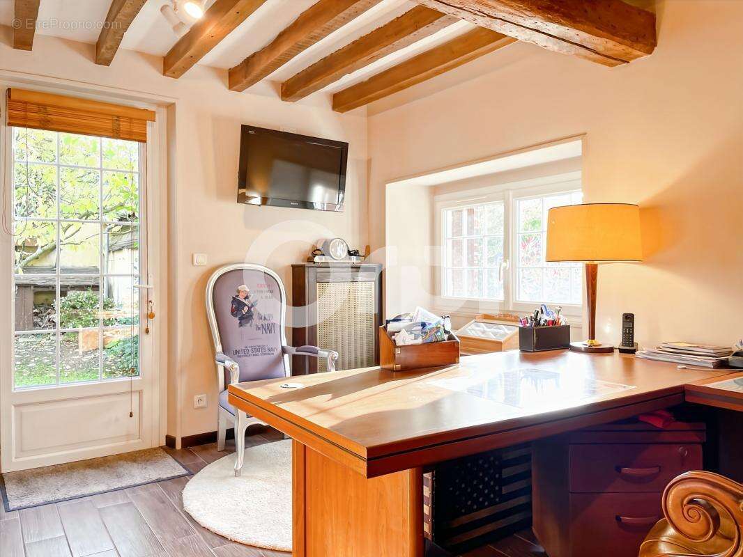 Maison à MARCILLY-LA-CAMPAGNE