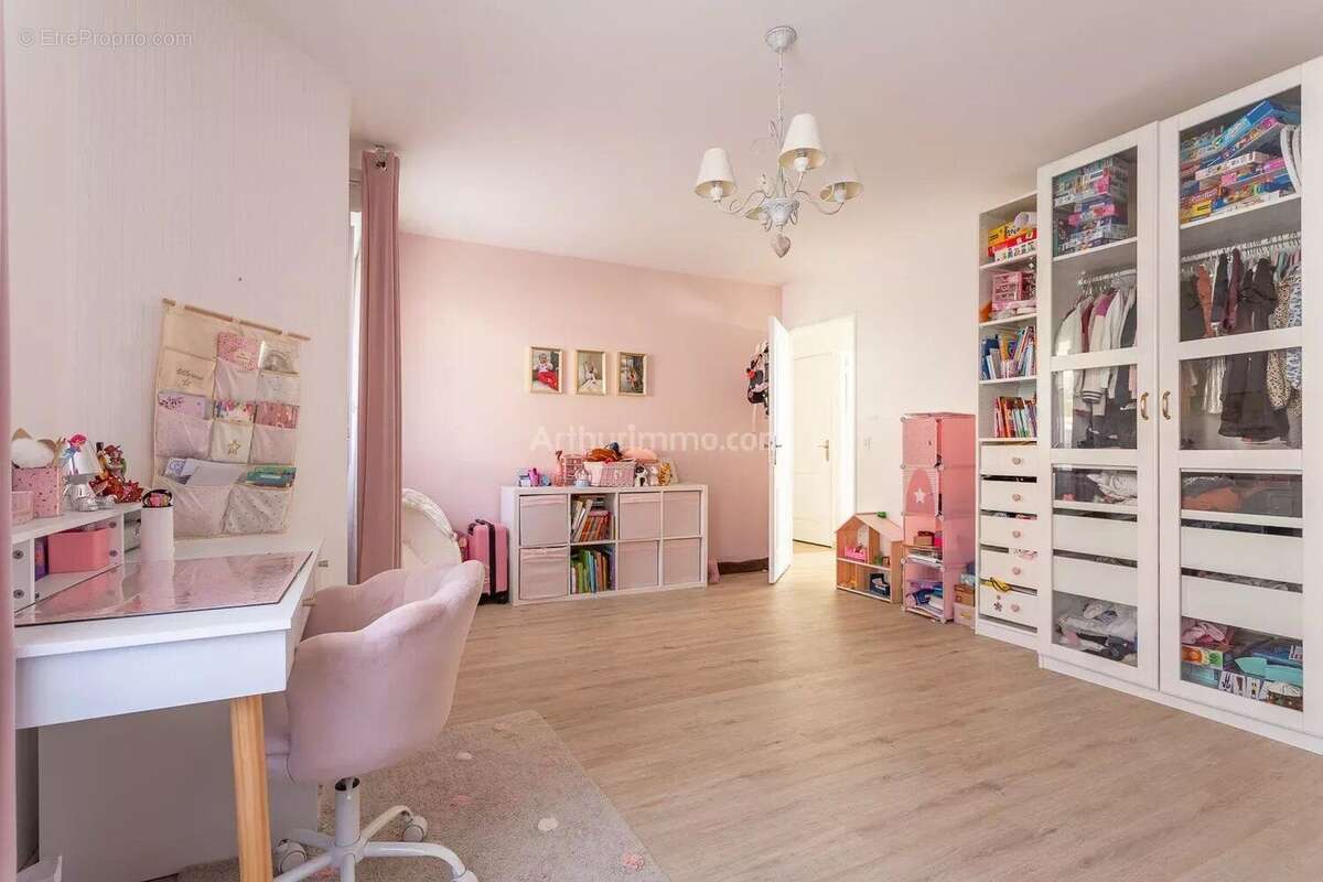 Appartement à MONTLHERY