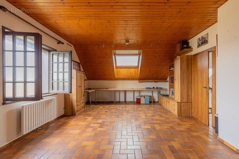 Propriete avec deux appartements ou maison  familiale 270 m2 - photo 17