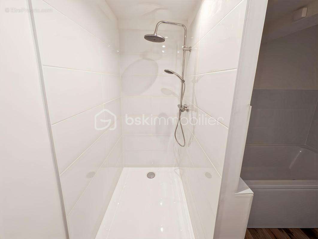 Appartement à EMERAINVILLE