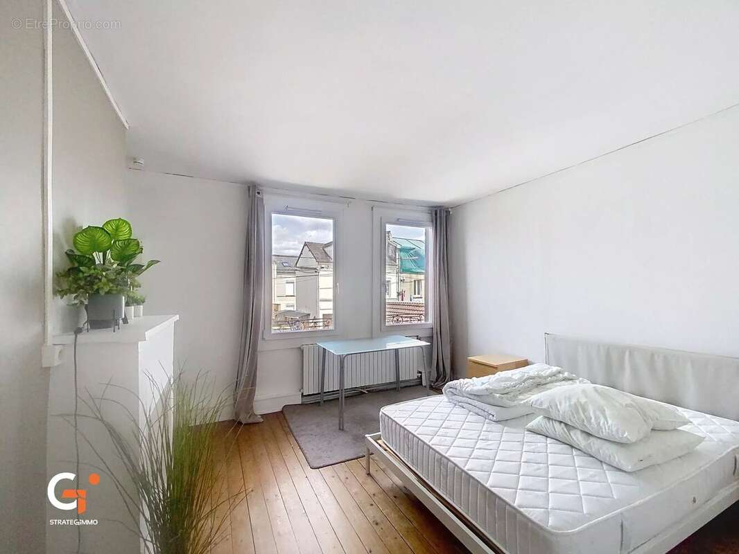 ELBEUF - Maison 135 m²  sur 223 m² Terrain - photo 13