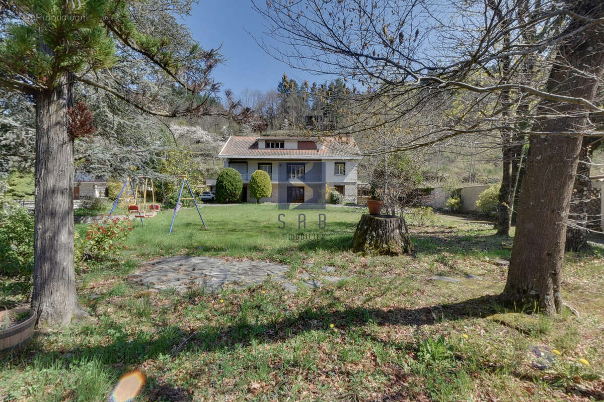 Maison à LE CHEYLARD