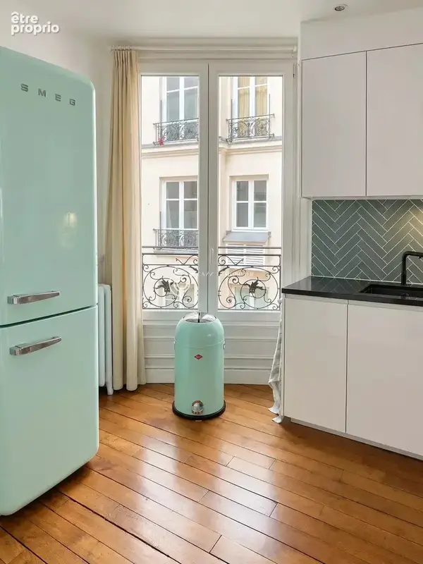 150m du métro PASSY - 3 pièces - Ancien atelier d'artiste rénové de 85m² - photo 10