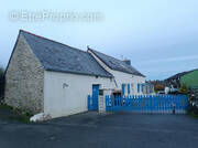Maison à CLEDEN-POHER