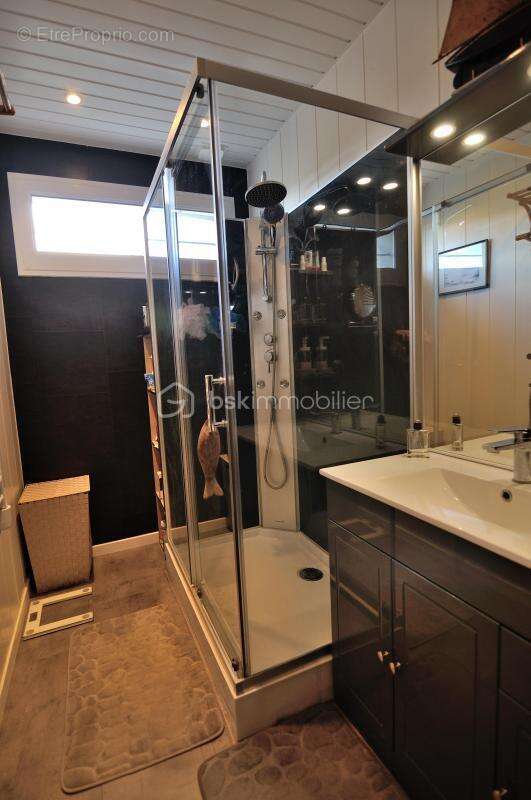 Maison à NOTRE-DAME-DE-GRAVENCHON