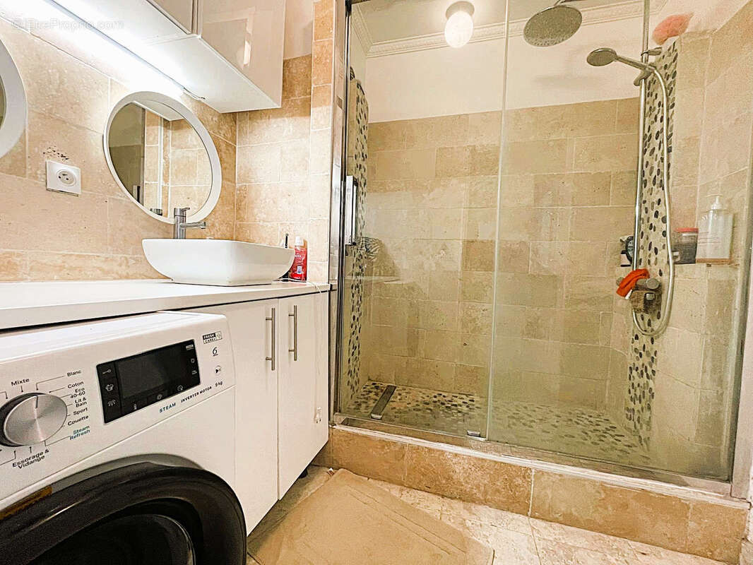 Appartement à VAUJOURS