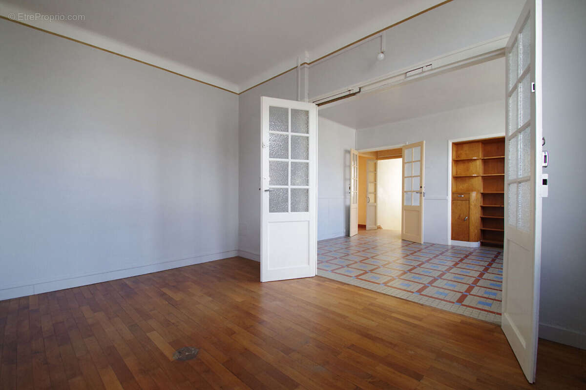 Maison familiale avec fort potentiel + Maison T2 de plain-pied indépendant - photo 5