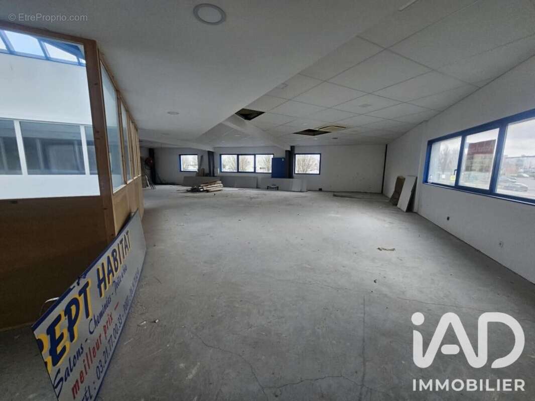 Commerce 1150 m² à Henin-Beaumont  - photo 9