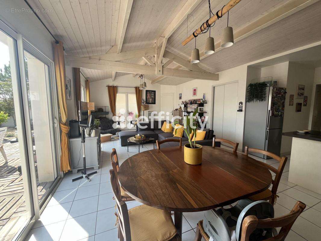 Maison 98 m² à Le Bois-Plage-En-Re  - photo 5
