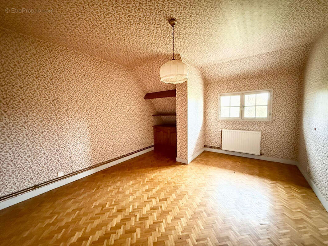 Maison à COULOMMIERS