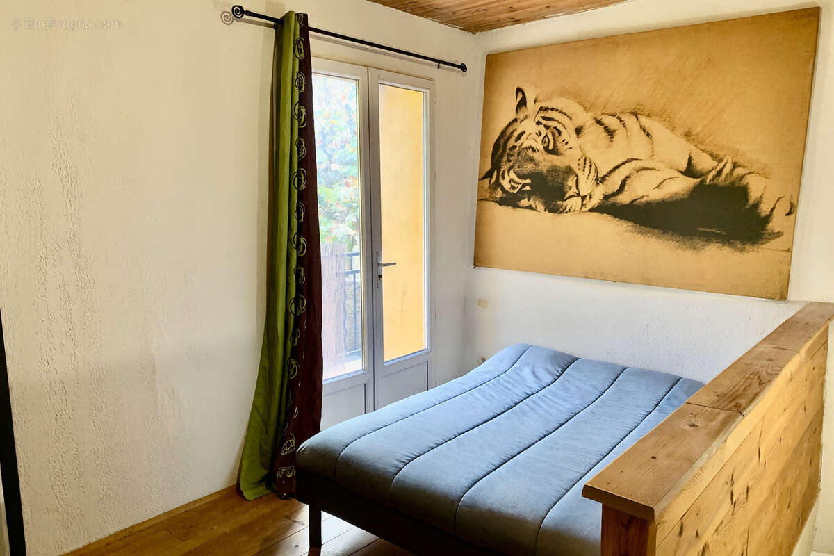 Appartement à TAVERNES