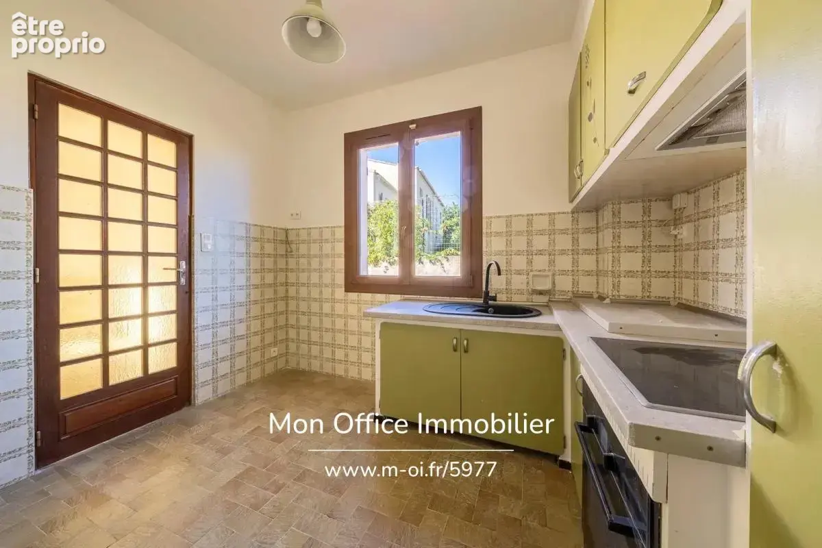 Référence : 5977-CDI. - Cabriès – Haut de villa T5 de 124 m² avec jardin, terrasse et 3 stationnements - photo 8