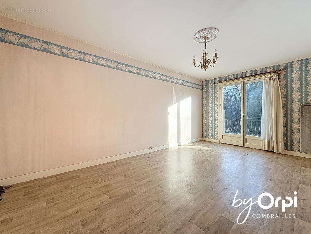 Maison à SAINT-ELOY-LES-MINES