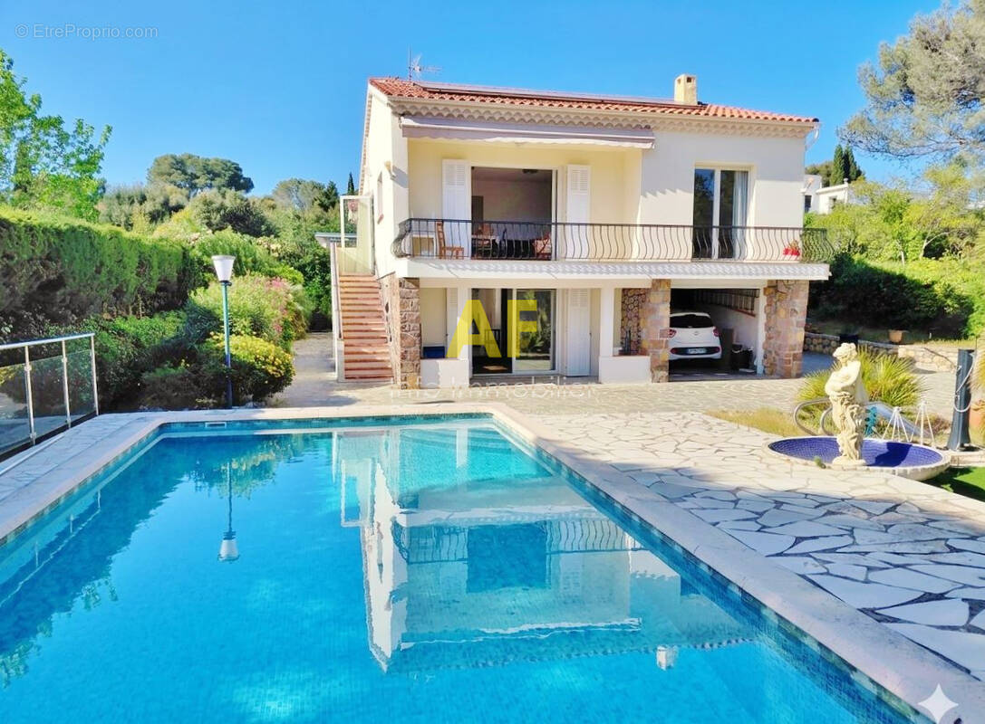 Maison à SAINT-RAPHAEL