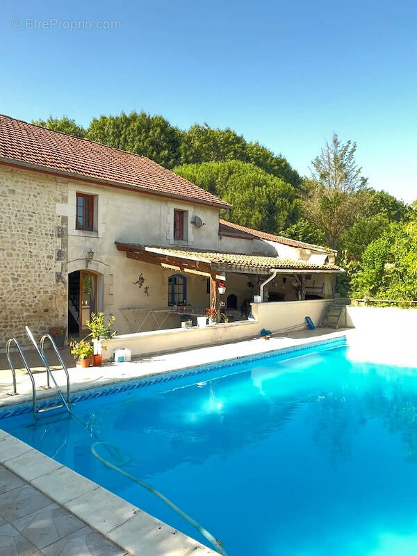 Maison à CHILLAC
