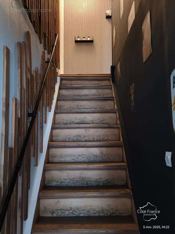 Maison à MONTIGNY-LE-FRANC