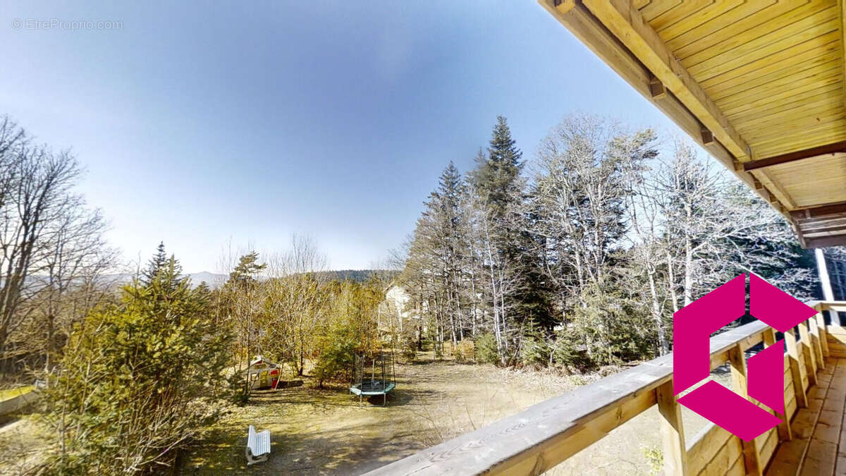 Maison à LE CHAMBON-SUR-LIGNON